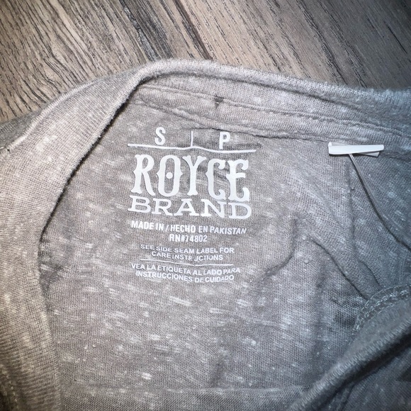 ⚠️🎀BIG $2 SALE!!⚠️🎀 Royce brand tee - Picture 3 of 3